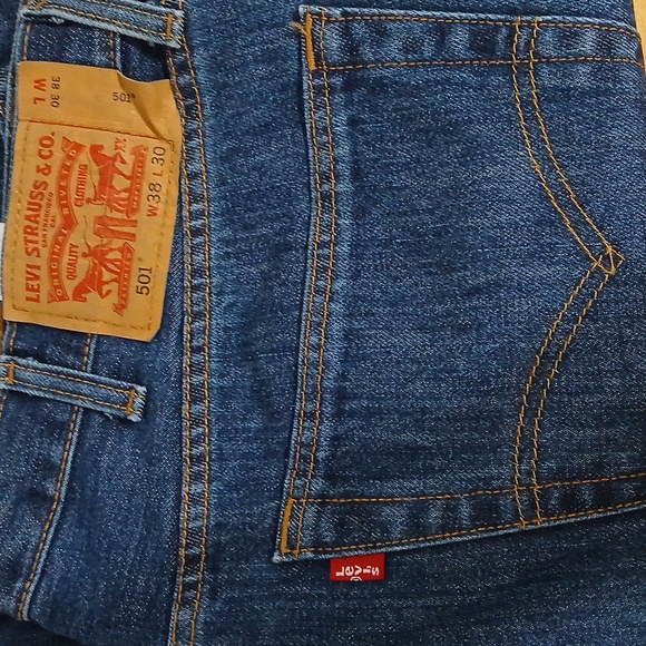 Levi's straight - Picture 1 of 2